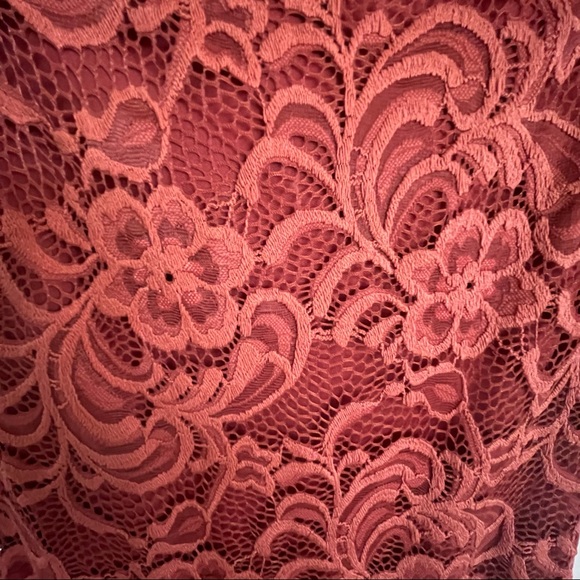 Dress - Picture 3 of 4